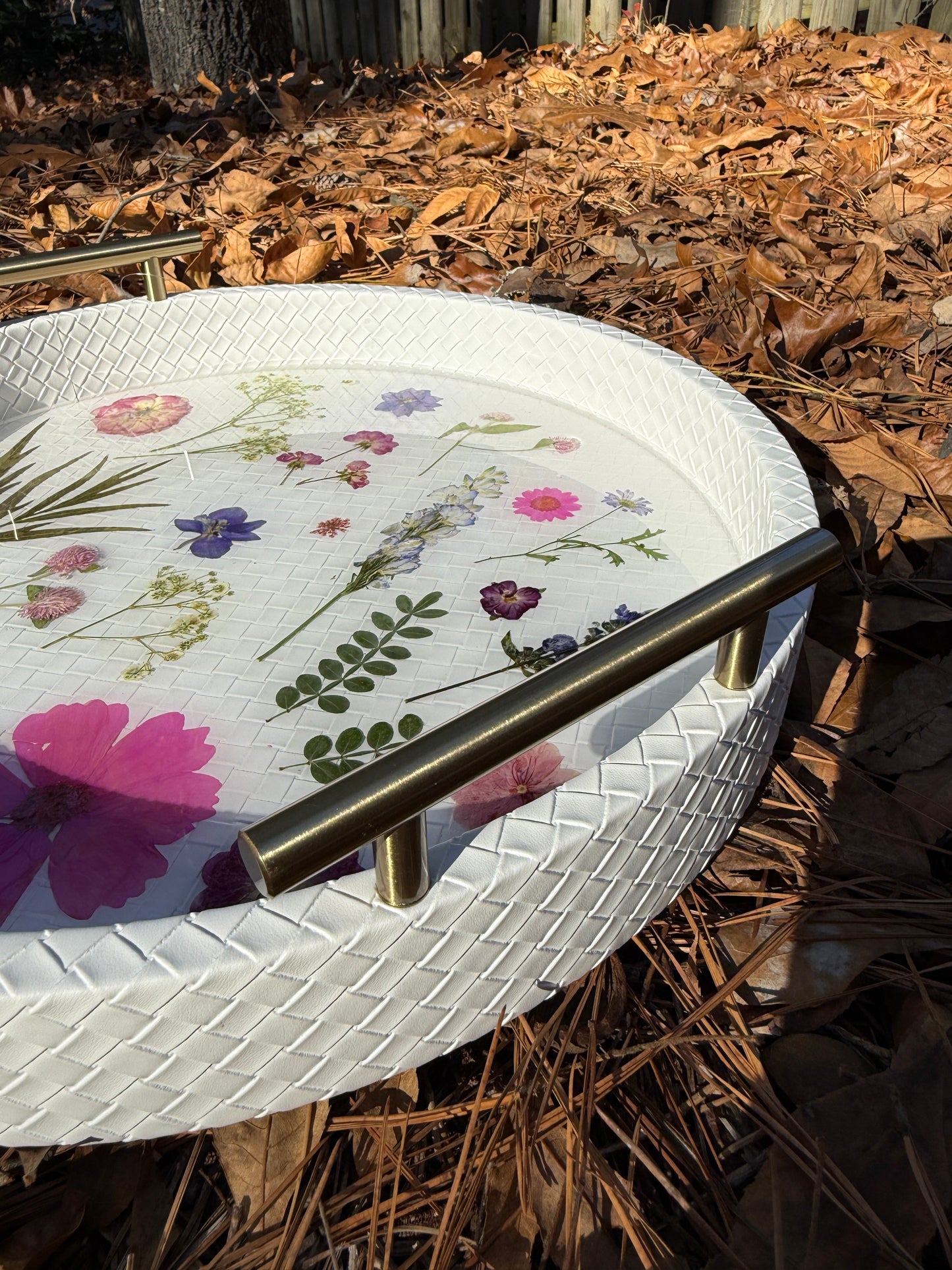 White Woven Pressed Flower Tray