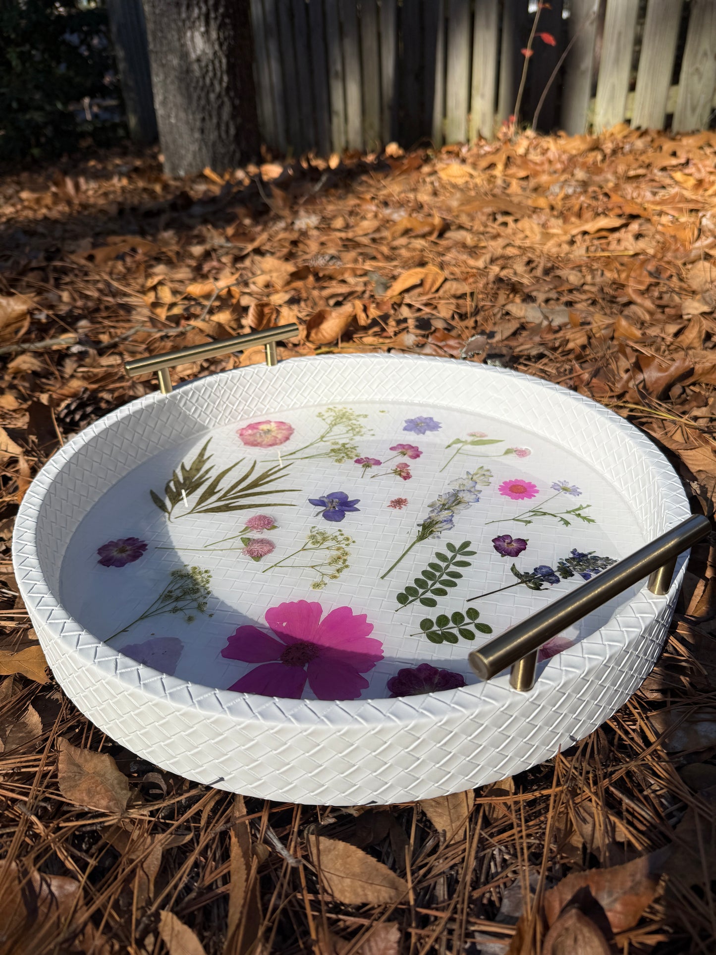 White Woven Pressed Flower Tray